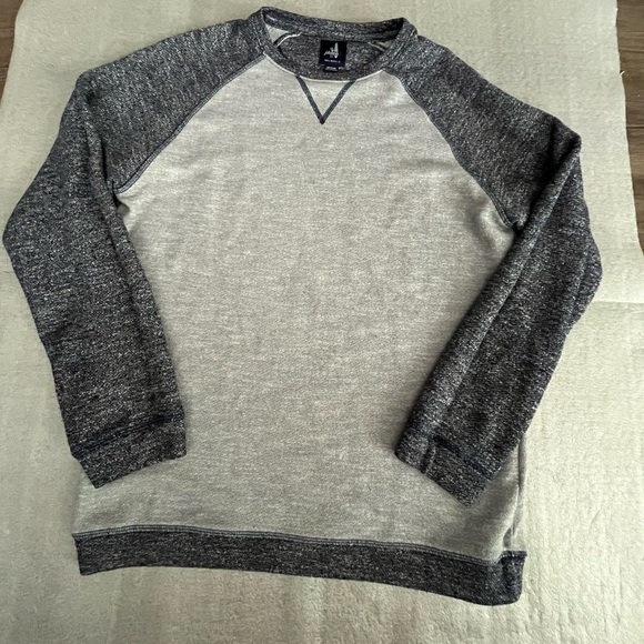 [M] JOHNNIE-O DAN COLORBLOCK CREWNECK Light Gray SWEATSHIRT JMKO3650 - Picture 2 of 7